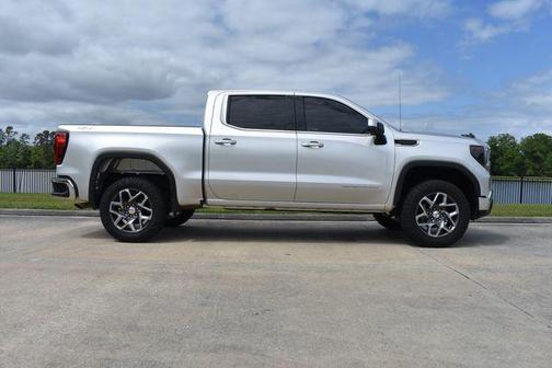 Blade Silver Metallic 2022 GMC Sierra 1500 SLE