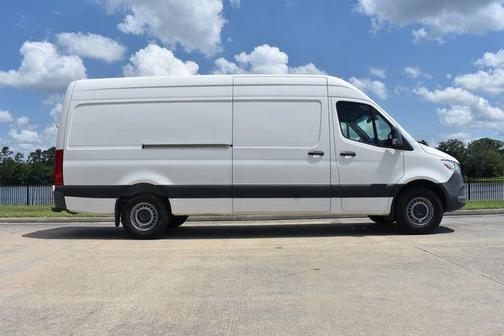 2022 Mercedes-Benz Sprinter 2500 High Roof
