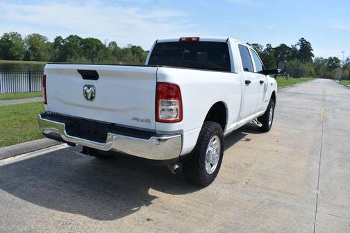 Bright White Clearcoat 2022 RAM 2500 Tradesman Crew Cab 4x4 6'4' Box