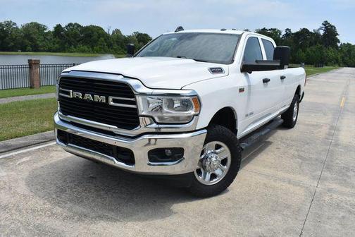Bright White Clearcoat 2020 RAM 2500 Tradesman Crew Cab 4X4 8' Box