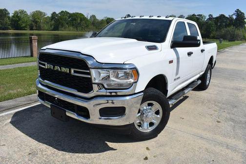 Bright White Clearcoat 2022 RAM 2500 Tradesman Crew Cab 4x4 6'4' Box