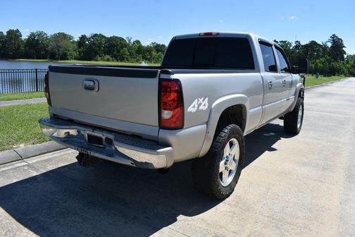 2005 Chevrolet Silverado 2500 LS H/D Crew Cab