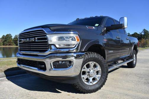 2020 RAM 2500 Laramie Crew Cab 4X4 6'4' Box