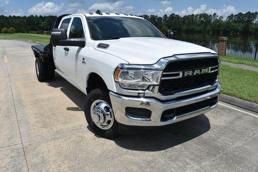 2024 RAM 3500 Tradesman Crew Cab 4x4 8' Box