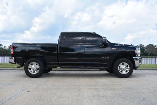 2023 RAM 2500 Tradesman Crew Cab 4x4 6'4' Box