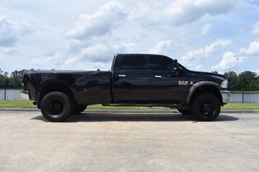 Brilliant Black Crystal Pearlcoat 2018 RAM 3500 Big Horn Crew Cab 4x4 8' Box