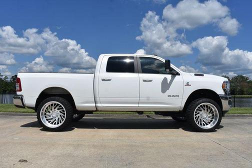 2020 RAM 2500 Big Horn Crew Cab 4X4 6'4' Box