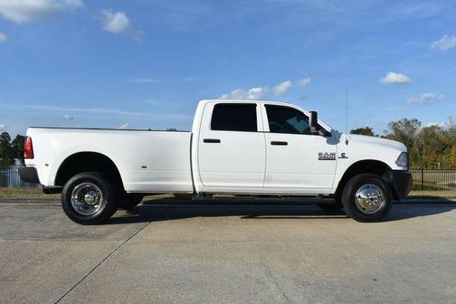 2018 RAM 3500 Tradesman Crew Cab 4x4 8' Box