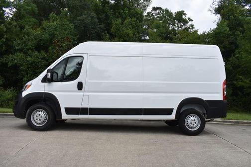Bright White Clearcoat 2025 RAM ProMaster 2500 Tradesman