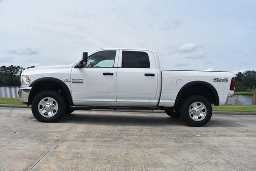 2017 RAM 2500 Tradesman Crew Cab 4x4 6'4' Box