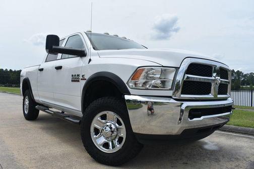 2017 RAM 2500 Tradesman Crew Cab 4x4 6'4' Box