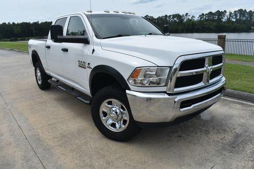 2017 RAM 2500 Tradesman Crew Cab 4x4 6'4' Box