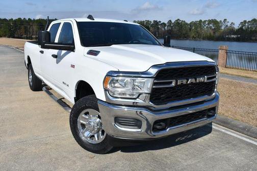 2021 RAM 2500 Tradesman Crew Cab 4x4 8' Box