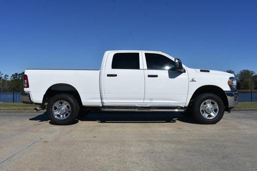 2024 RAM 2500 Tradesman Crew Cab 4x4 6'4' Box