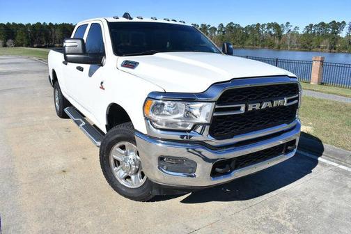2024 RAM 2500 Tradesman Crew Cab 4x4 6'4' Box