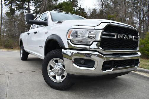2022 RAM 2500 Tradesman Crew Cab 4x4 8' Box