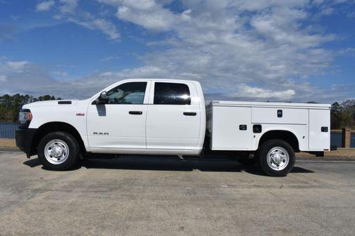 2019 RAM 2500 Tradesman Crew Cab 4x2 8' Box