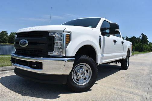Oxford White 2019 Ford F-250 XL