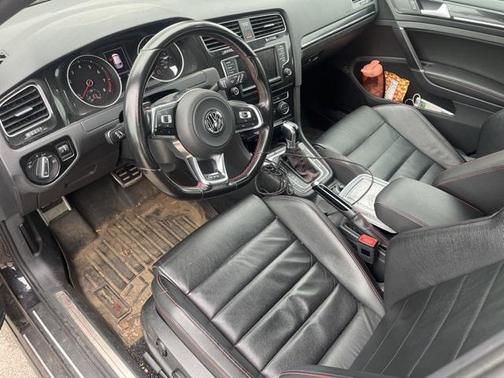 2016 Volkswagen Golf GTI Autobahn w/ Performance 4-Door