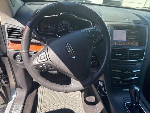 2019 Lincoln MKT Standard