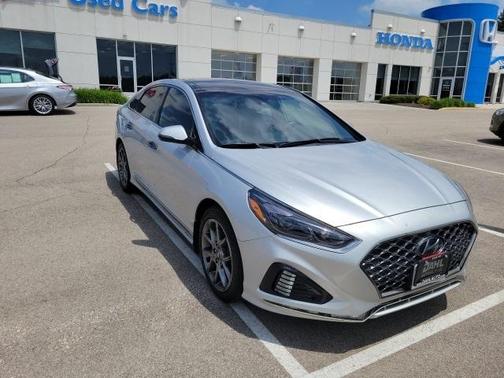 2018 Hyundai SONATA Limited 2.0T+