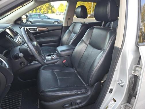 2017 Nissan Pathfinder Platinum