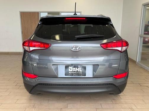 2017 Hyundai TUCSON SE