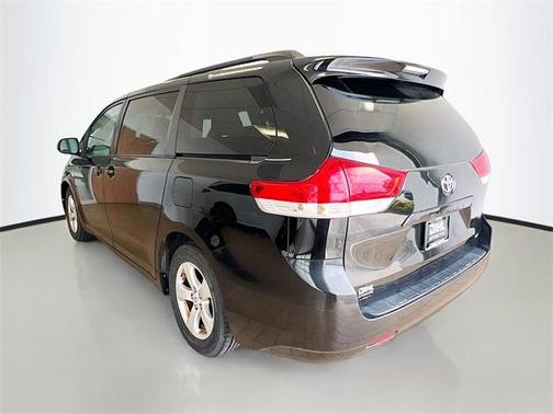 2012 Toyota Sienna LE