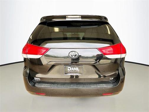 2012 Toyota Sienna LE