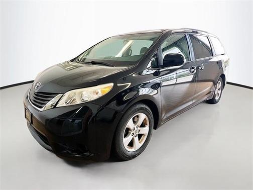 2012 Toyota Sienna LE