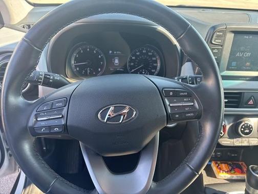 2019 Hyundai KONA SEL