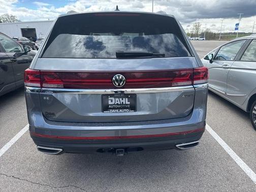 2024 Volkswagen Atlas 2.0T SE
