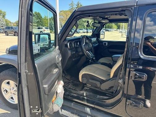 2020 Jeep Gladiator Sport