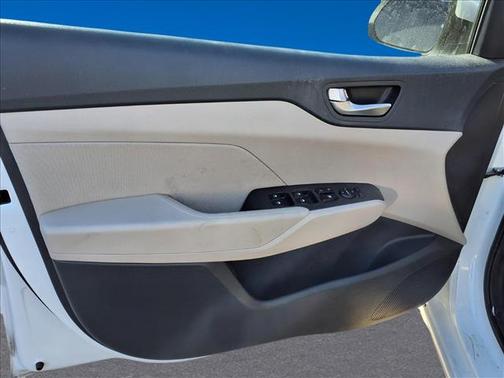 2022 Hyundai Accent SE