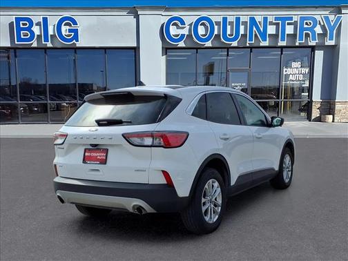 Oxford White 2022 Ford Escape SE