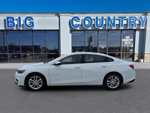 Summit White 2017 Chevrolet Malibu 1LT