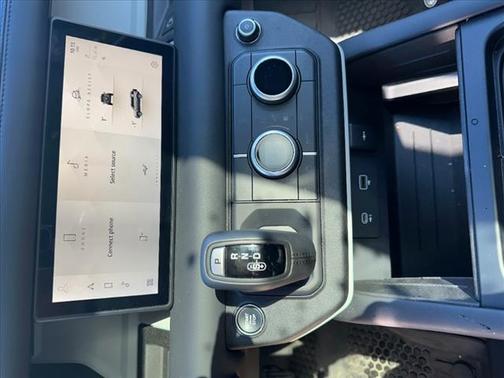 2024 Land Rover Defender P300
