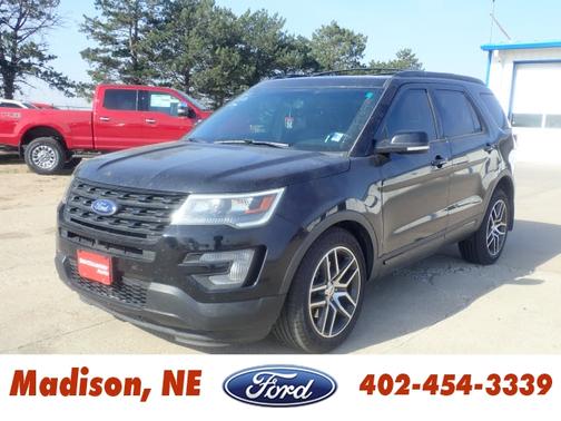 Photo 1 of 4 of 2017 Ford Explorer sport