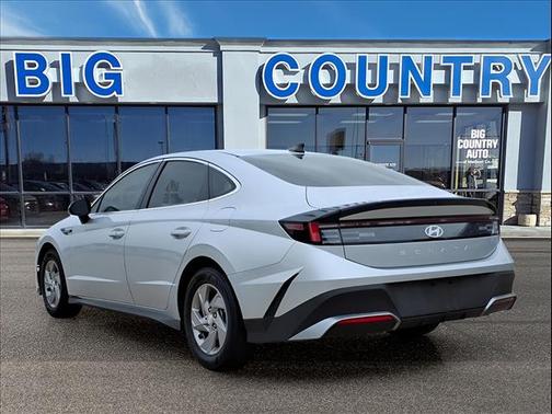 2025 Hyundai SONATA SE