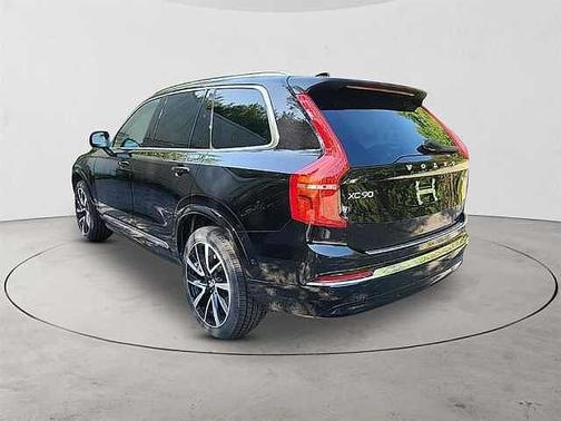 2024 Volvo XC90 Plus