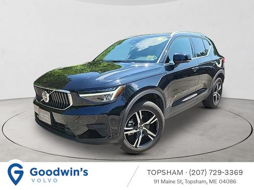 2025 Volvo XC40 B5 Core
