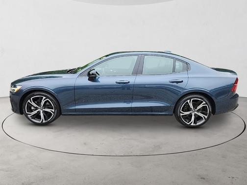 2025 Volvo S60 Core