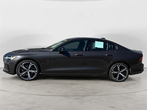 2025 Volvo S60 B5 Core AWD