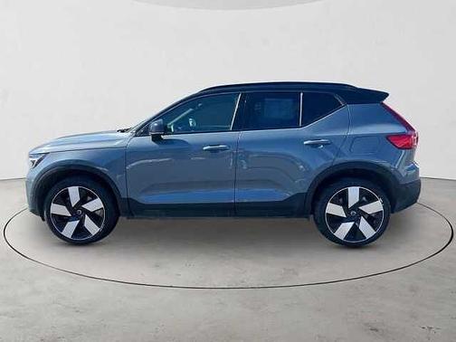 2023 Volvo XC40 Ultimate