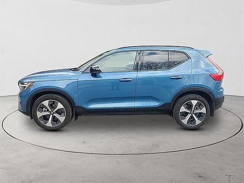 2023 Volvo XC40 Plus
