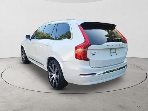 2024 Volvo XC90 Recharge Plug-In Hybrid Ultimate