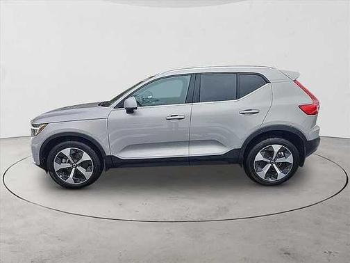 2023 Volvo XC40 Plus