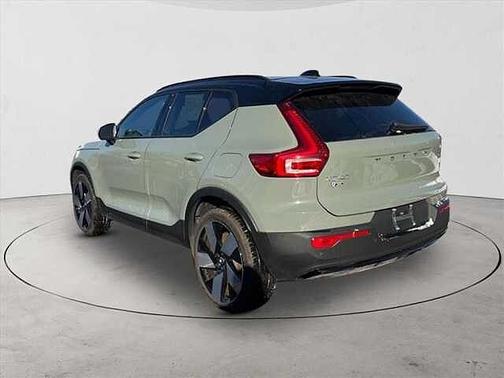 2024 Volvo XC40 Ultimate