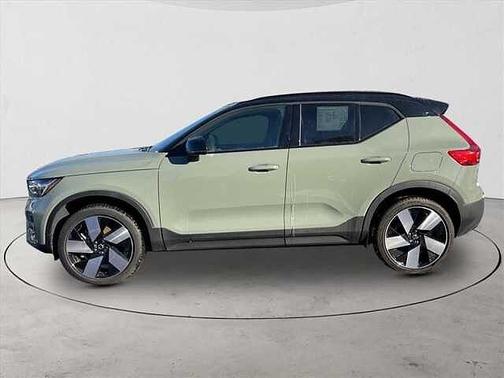 2024 Volvo XC40 Ultimate