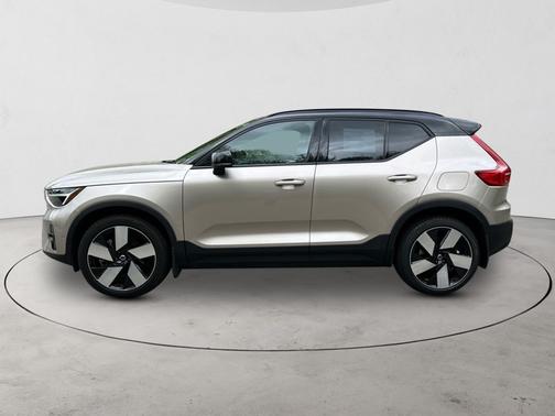 2023 Volvo XC40 Recharge Pure Electric Twin Plus